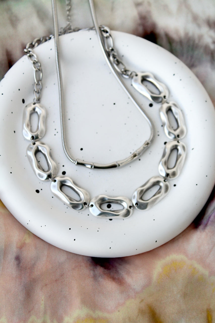 Mia Choker