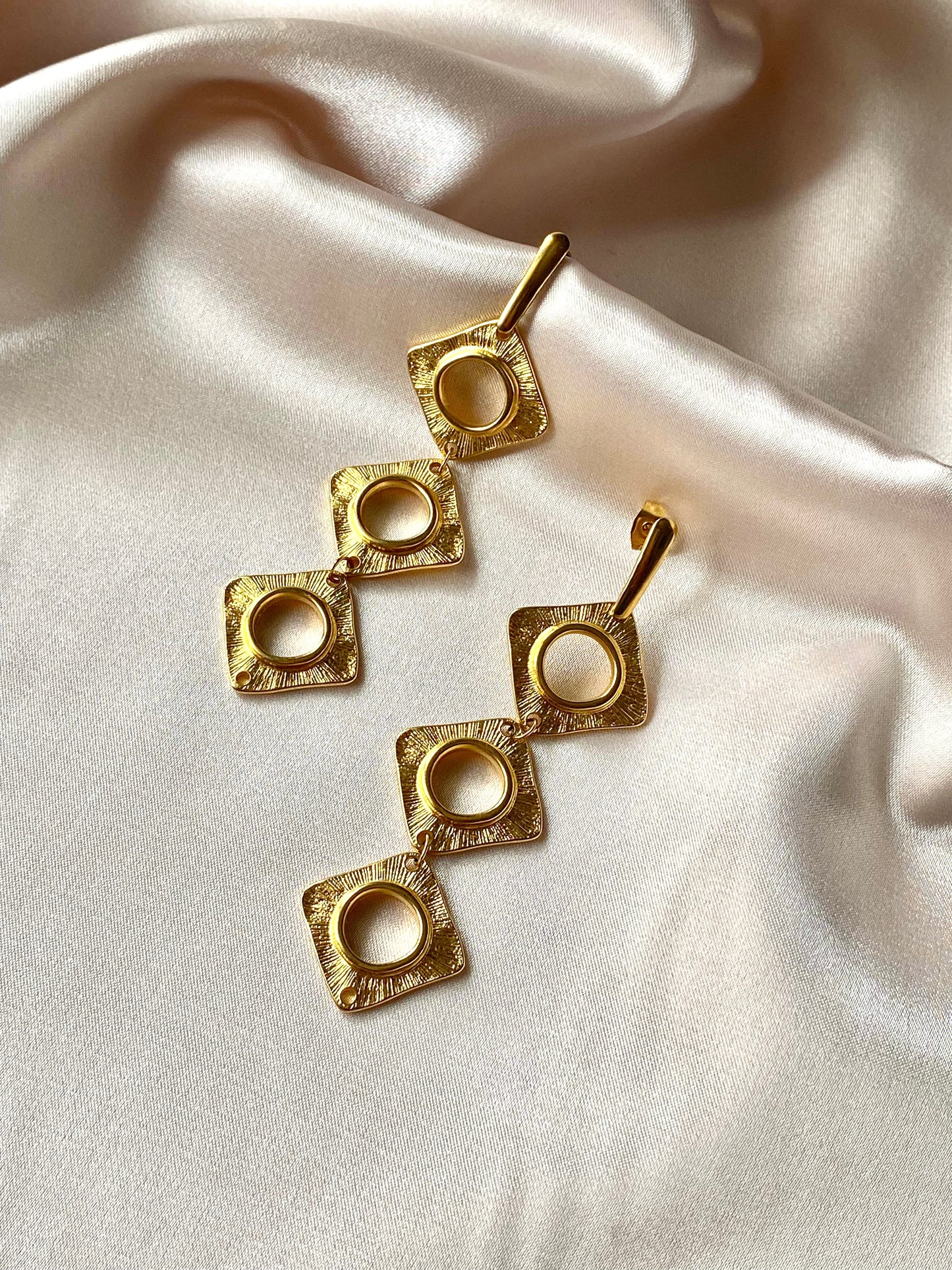 Arya Gold